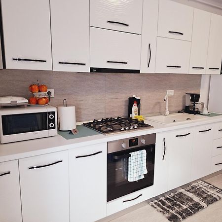 Mirvana Apartments Allure Studio Timişoara Buitenkant foto